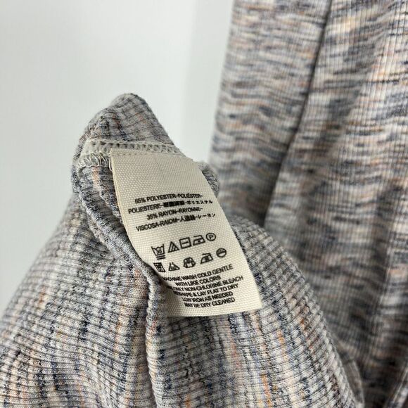 We The Free People Tunic Top Size Medium Stonecold Ribbed Split Back Turtleneck - Picture 7 of 8